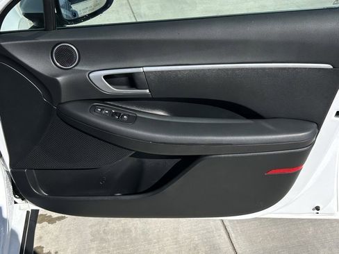 Used 2025 Hyundai Sonata SE image 20