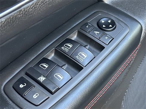 Used 2021 Jeep Grand Cherokee Trailhawk w/ Trailhawk Luxury Group image 23