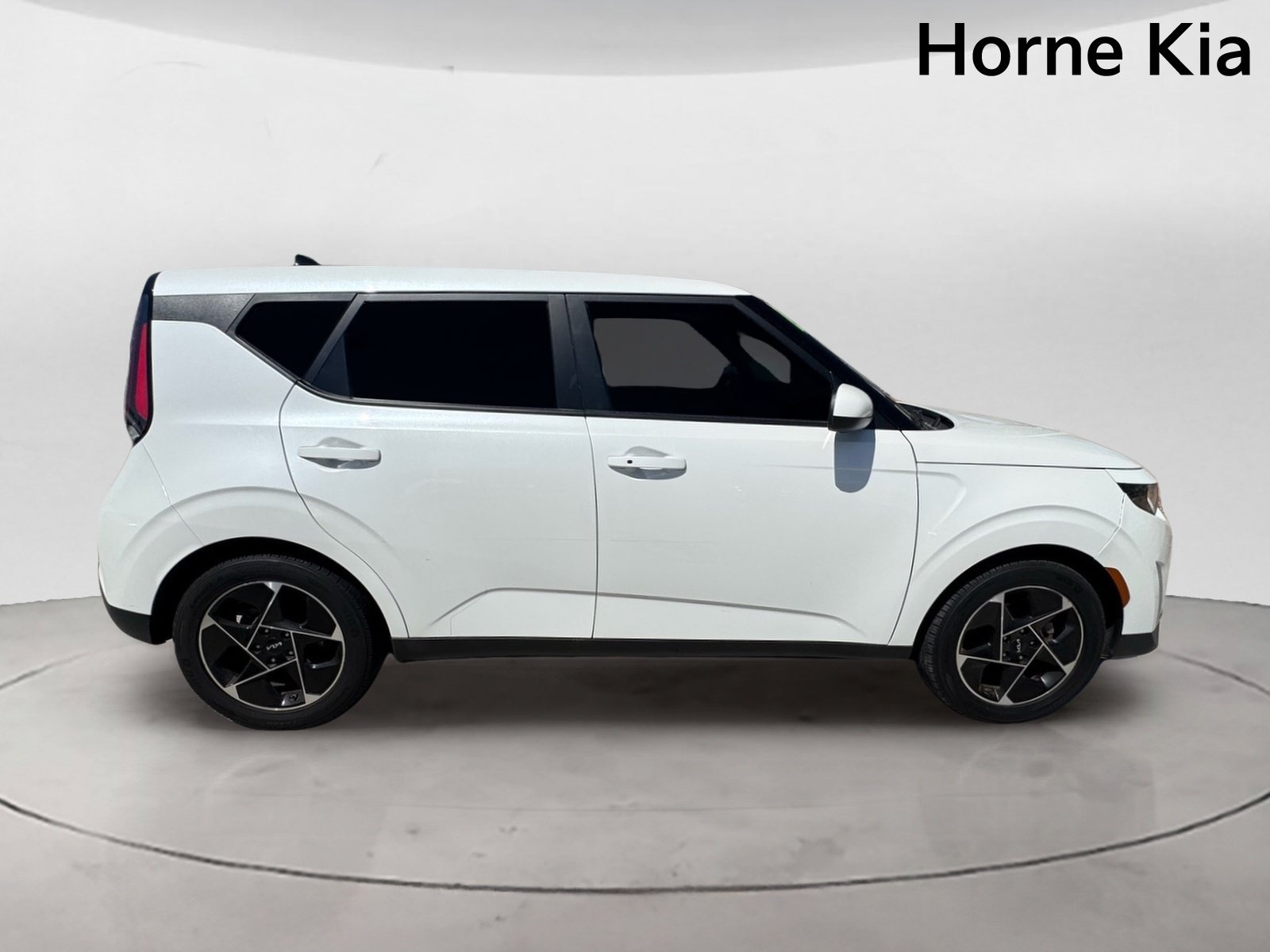 Certified 2023 Kia Soul EX FWD image 3