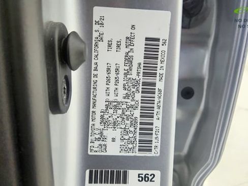 Used 2022 Toyota Tacoma TRD Sport w/ Technology Package AWD/4WD image 61