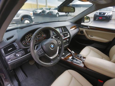 Used 2016 BMW X4 xDrive28i w/ Technology Package AWD/4WD image 4
