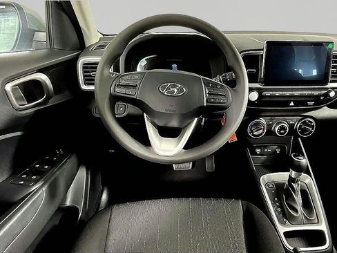 New 2026 Hyundai Venue SE FWD image 28