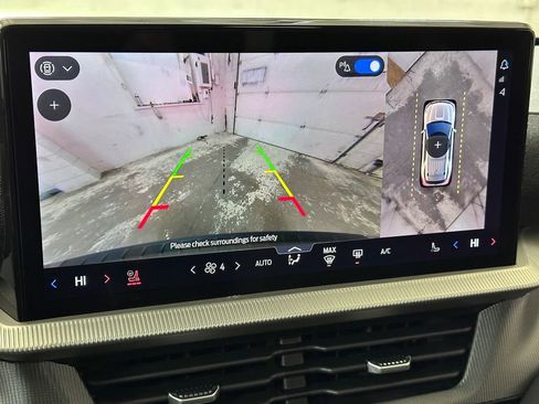 New 2026 Ford Explorer ST-Line image 44