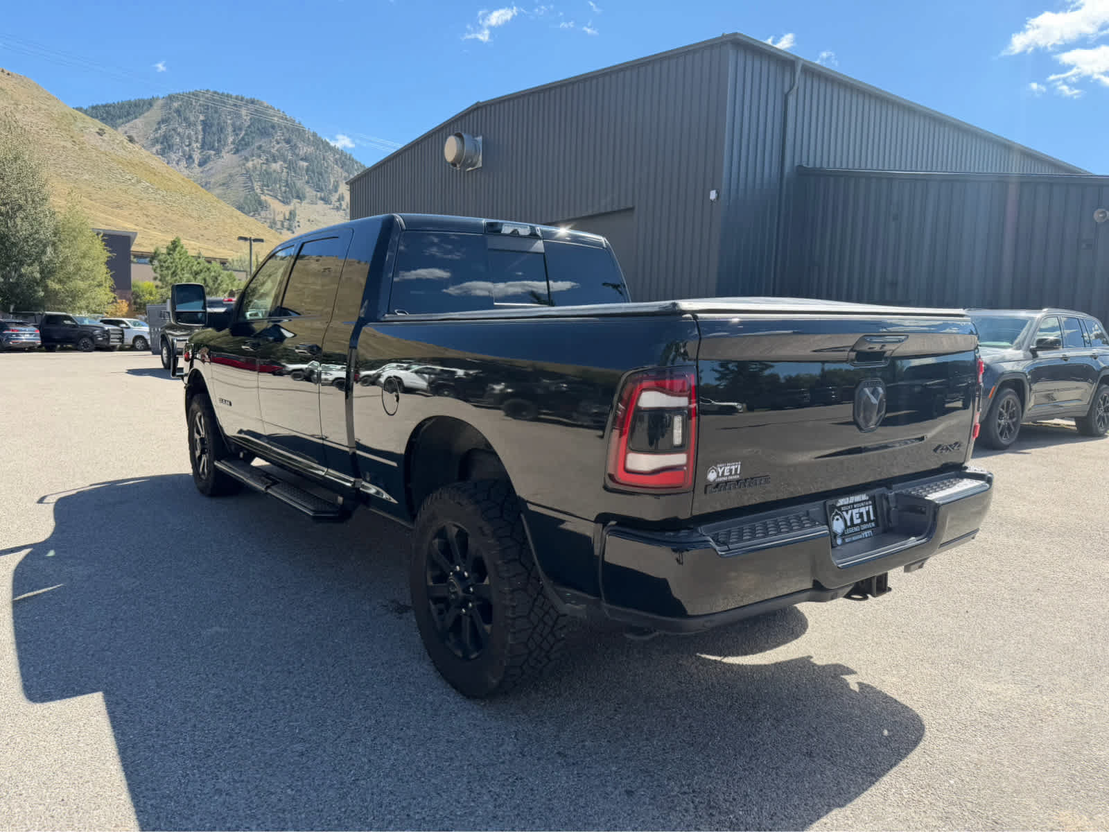 Used 2023 RAM 2500 Laramie AWD/4WD image 14