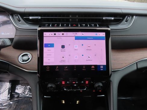 New 2025 Jeep Grand Cherokee Summit w/ Obsidian Package image 5