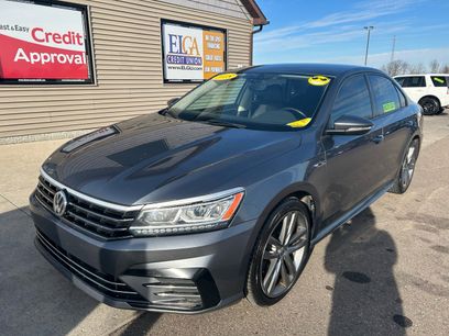 Used 2018 Volkswagen Passat 2.0T R-Line w/ R-Line Lighting Package