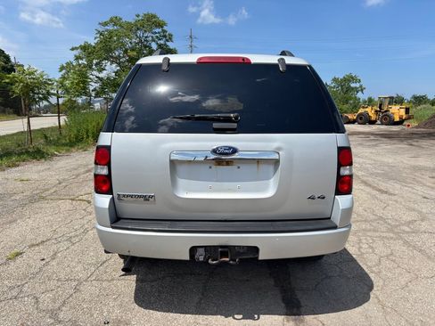 Used 2009 Ford Explorer XLT AWD/4WD image 4