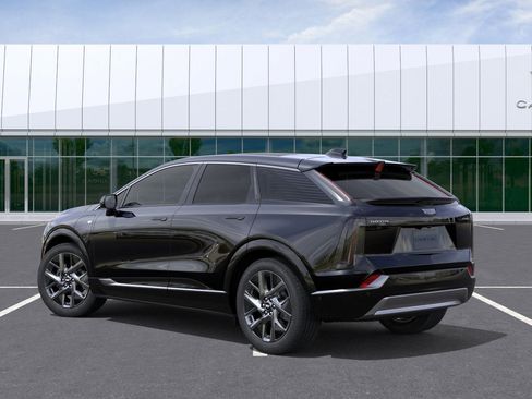 New 2026 Cadillac Optiq Luxury 1 image 3