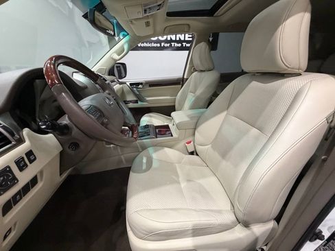 Used 2012 Lexus GX 460 w/ Comfort Plus Pkg image 23