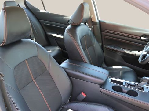 Used 2020 Nissan Altima 2.5 SR FWD image 17