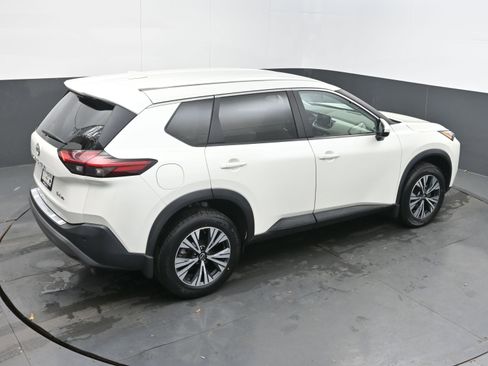 Certified 2023 Nissan Rogue SV image 35
