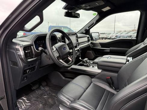 Used 2025 Ford F150 Platinum w/ FX4 Off-Road Package AWD/4WD image 4