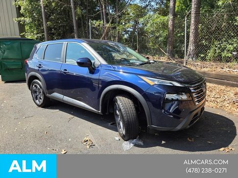 Used 2025 Nissan Rogue SV FWD image 19