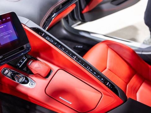 Used 2024 Chevrolet Corvette Z06 w/ Z07 Performance Package RWD image 45