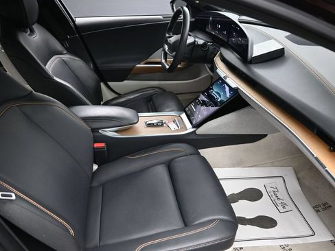 Used 2023 Lucid Air Touring AWD/4WD image 32