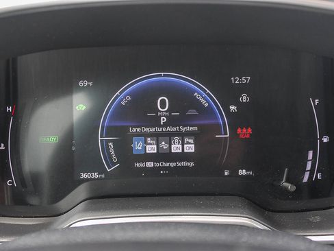 Used 2024 Toyota Corolla Cross AWD Hybrid w/ Convenience Package image 25