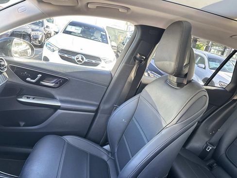 Used 2023 Mercedes-Benz GLC 300 image 16