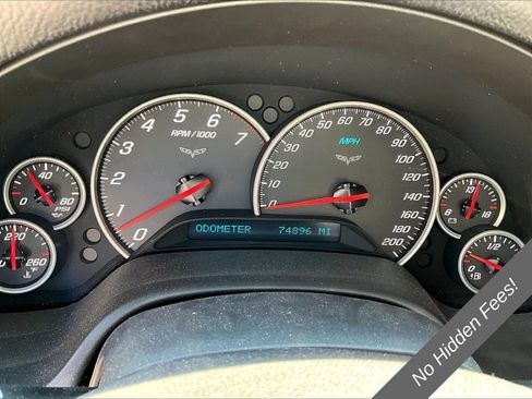 Used 2006 Chevrolet Corvette Coupe w/ Preferred Equipment Group RWD image 16