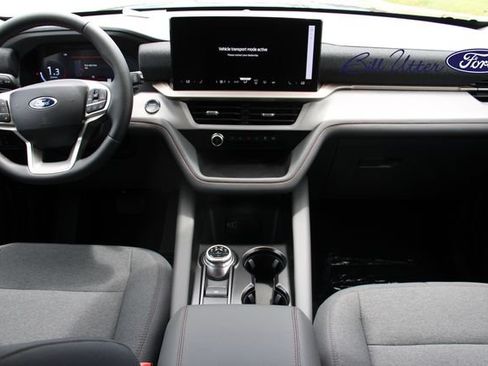 New 2026 Ford Explorer Active RWD image 10