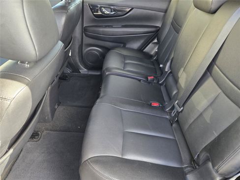 Used 2019 Nissan Rogue SL w/ Premium Package FWD image 28