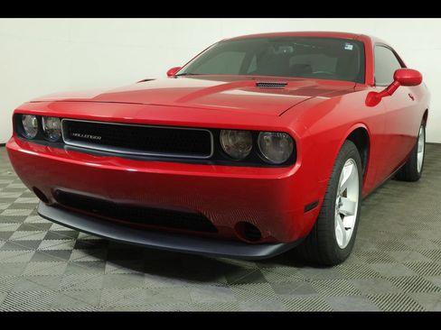 Used 2012 Dodge Challenger SXT w/ Sound Group RWD image 1