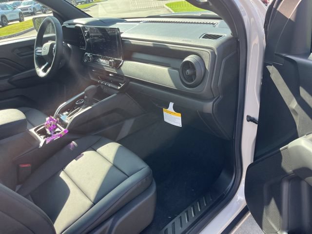 New 2026 Chevrolet Colorado Trail Boss AWD/4WD image 39