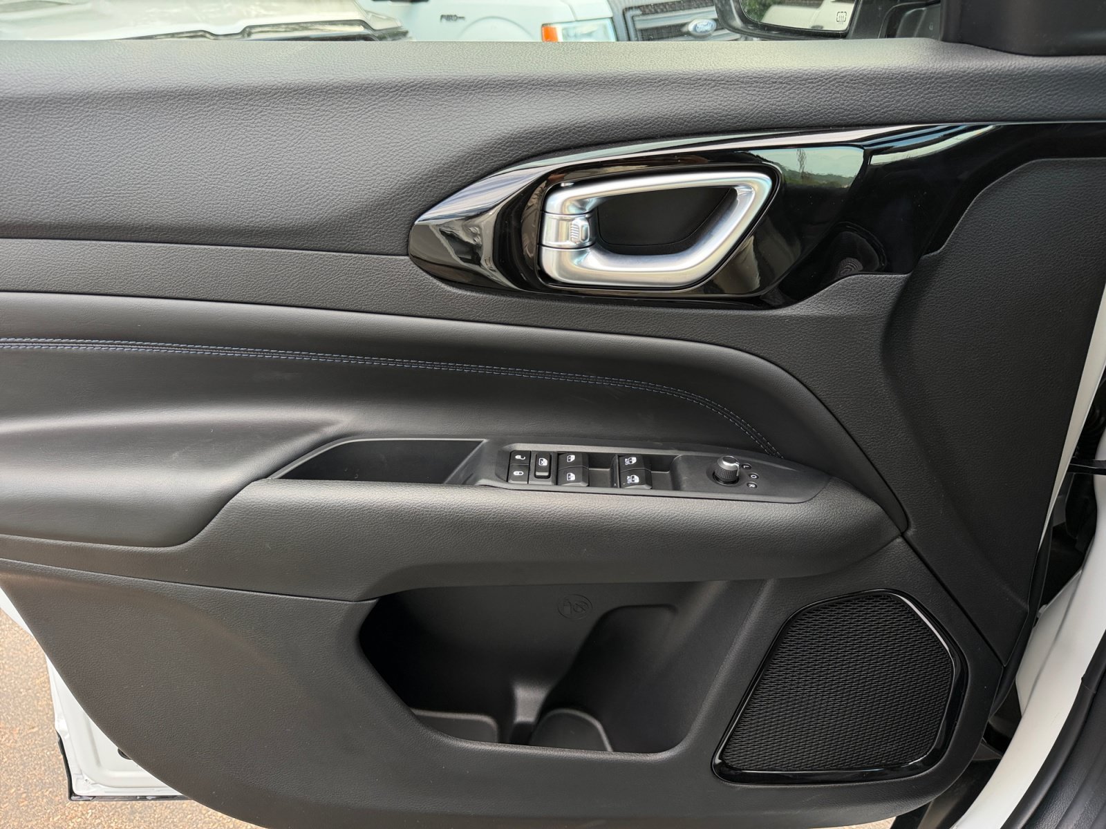 New 2026 Jeep Compass Latitude AWD/4WD image 26