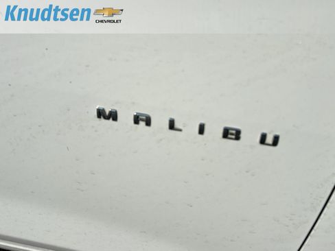 Used 2024 Chevrolet Malibu LT FWD image 9