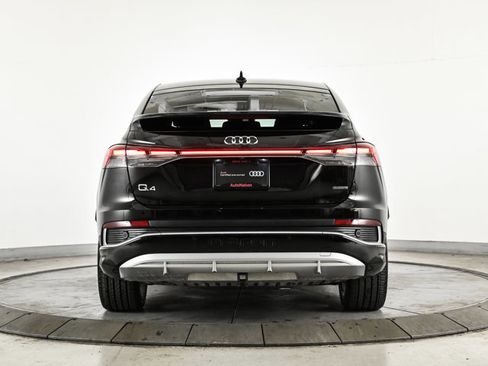 Used 2025 Audi Q4 e-tron Premium Plus w/ Premium Plus image 7