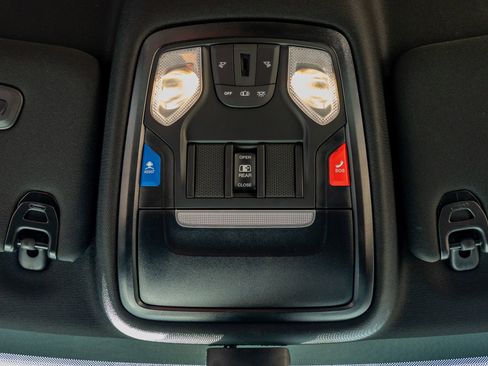 Used 2024 RAM 2500 Big Horn w/ Level 2 Equipment Group image 28