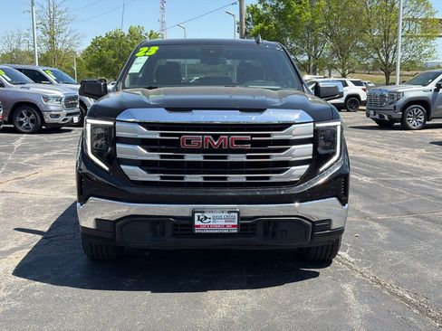 Used 2023 GMC Sierra 1500 SLE w/ LPO, GMC Protection Package AWD/4WD image 3