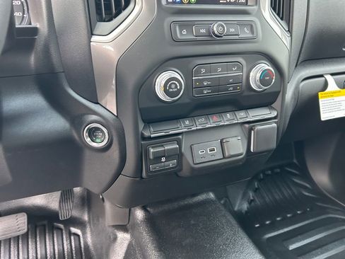 New 2026 GMC Sierra 2500 Pro w/ Convenience Package image 17