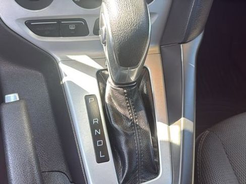 Used 2014 Ford Focus SE w/ SE Winter Package image 22