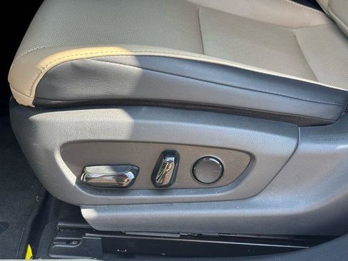 Used 2020 Lexus ES 350 w/ Premium Package image 32