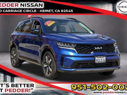 Used 2023 Kia Sorento S w/ Panoramic Sunroof Package