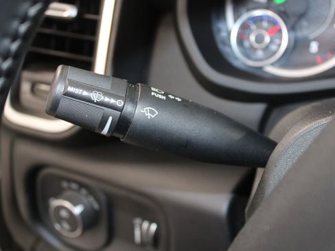 Used 2024 RAM 3500 Big Horn image 26