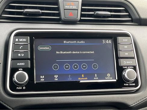 New 2025 Nissan Versa S w/ Trunk Package FWD image 22