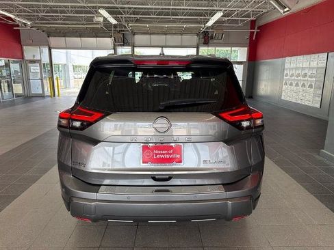 Certified 2025 Nissan Rogue SL AWD/4WD image 6