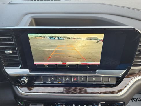 New 2026 GMC Sierra 1500 SLE w/ Preferred Package image 13