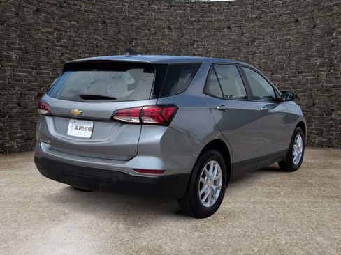 Used 2024 Chevrolet Equinox LS FWD image 7