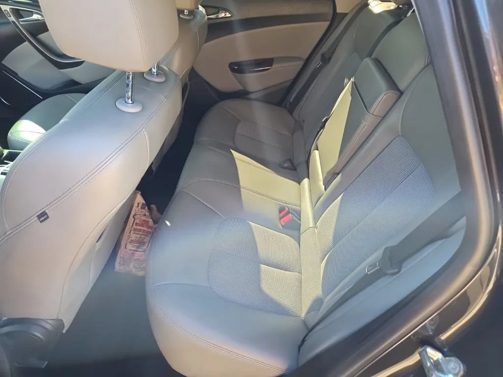 Used 2015 Buick Verano FWD image 11