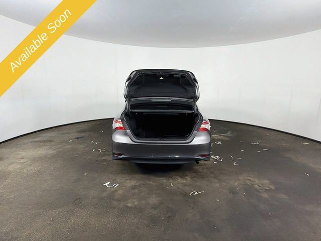 Used 2020 Toyota Camry LE FWD image 25