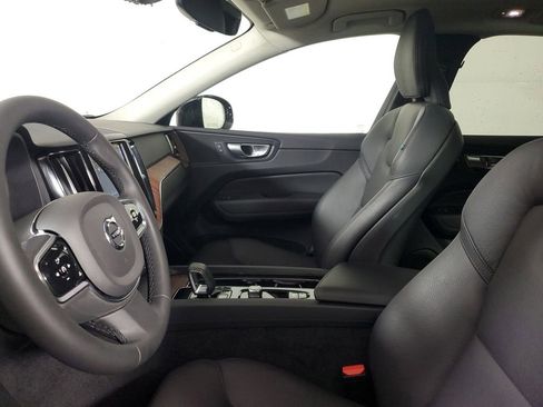 Certified 2024 Volvo XC60 B5 Plus w/ Protection Package Premier image 24