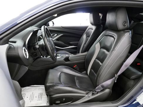 Used 2016 Chevrolet Camaro LT w/ RS Package image 10