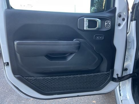 Used 2021 Jeep Wrangler Unlimited Sport image 21