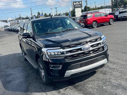 Used 2024 Ford Expedition Max Limited AWD/4WD image 7