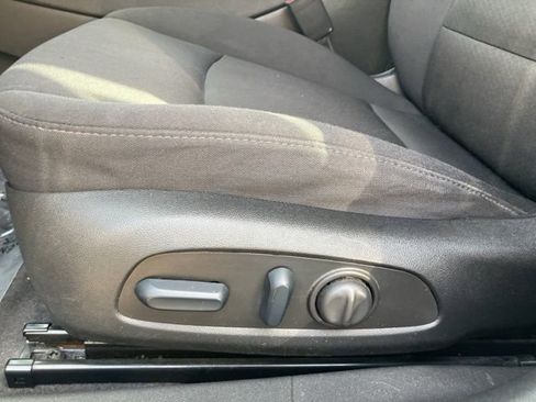 Used 2023 Chevrolet Malibu LT FWD image 13