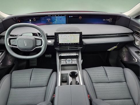New 2026 Lincoln Nautilus Reserve AWD/4WD image 11
