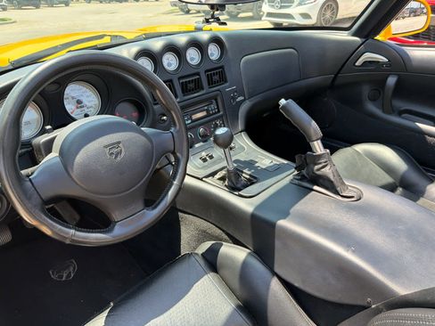 Used 2001 Dodge Viper RT/10 RWD image 6