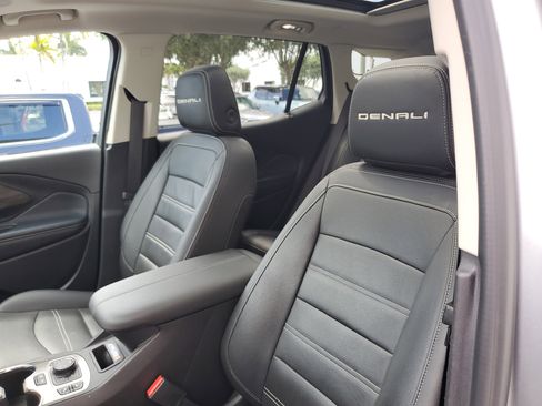 Used 2024 GMC Terrain Denali w/ Denali Premium Package AWD/4WD image 21